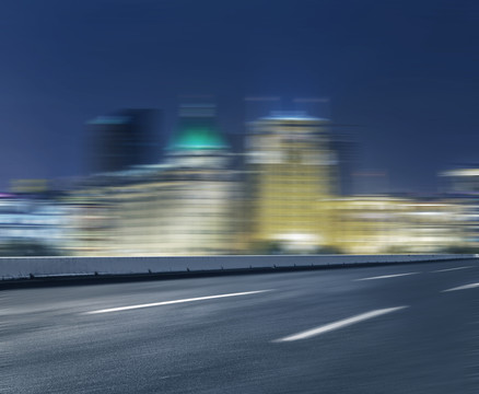 城市道路與現(xiàn)代建筑群
