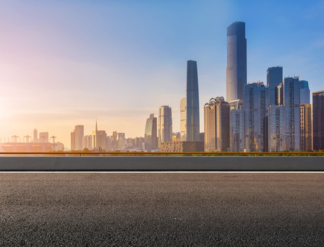 城市道路與現(xiàn)代建筑群