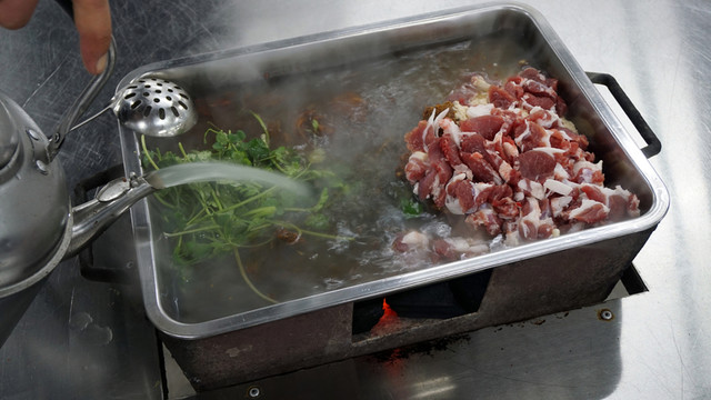 羊肉碳鍋