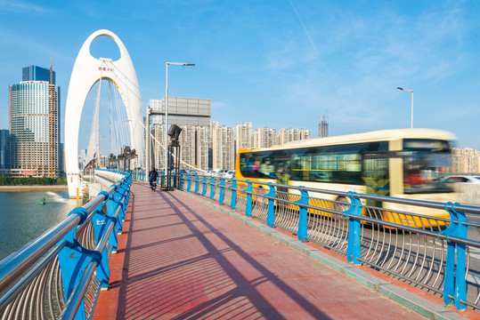 廣州獵德大橋