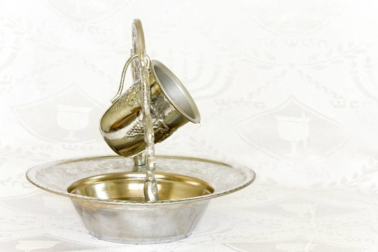 Mayim acharonim銀水壺側(cè)視圖