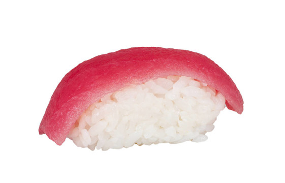 一個(gè)金槍魚(yú)壽司特寫(xiě)