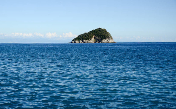 bergeggi島