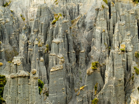 荒地的putangirua石林尖峰石陣；NZ