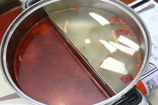 鴛鴦火鍋