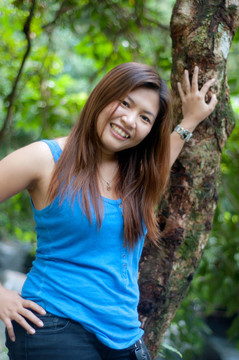 亞洲泰國(guó)森林美女