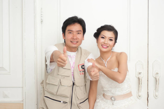 年輕漂亮的新娘