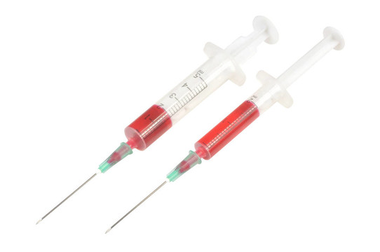 兩一次性注射器