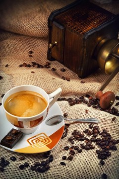 兩杯新鮮咖啡