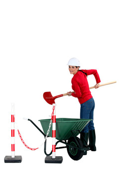 女建筑工人用叉車