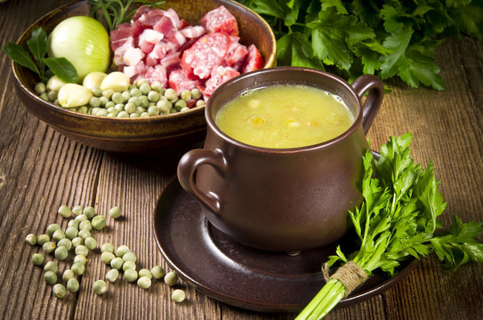 erbsensuppe