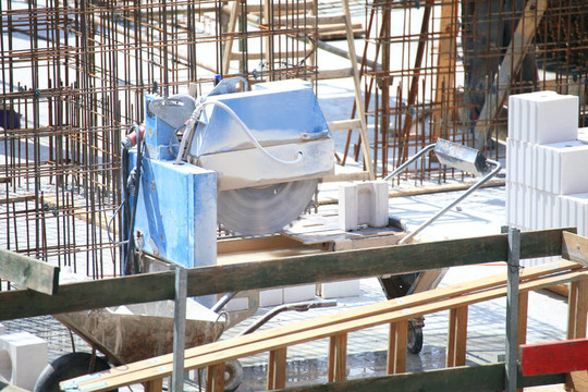 截割鋸石施工工作