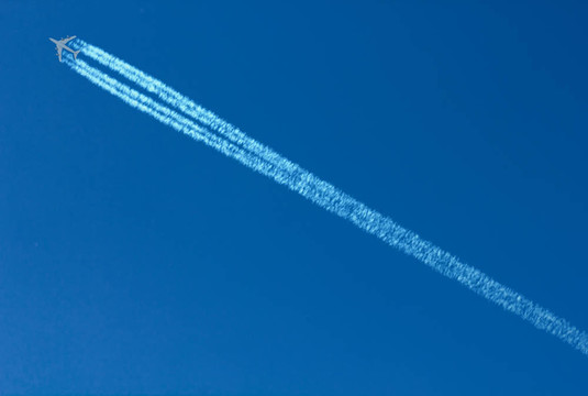 飛機的痕跡