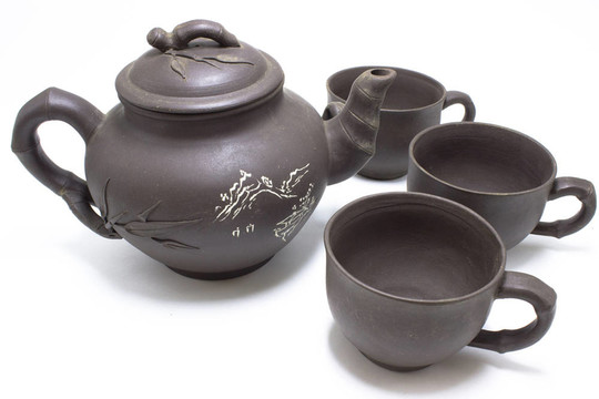 中國茶壺和杯子