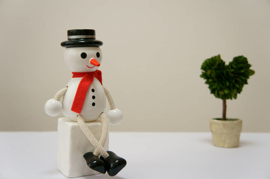 雪人與心。