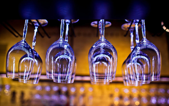 空的玻璃杯