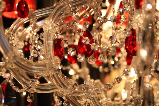 Chrystal chandelier的特寫(xiě)