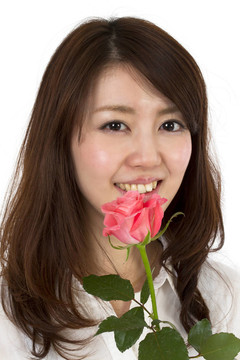 年輕美麗的女人