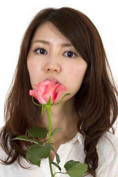 年輕美麗的女人