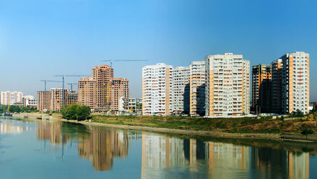 建設(shè)河全景