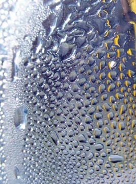水迷人的景象