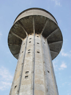 水塔