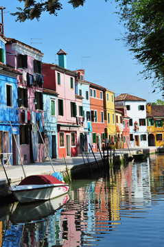 Colorful Burano；意大利