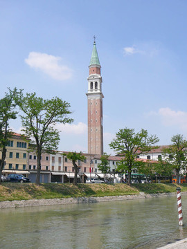 Padua；意大利