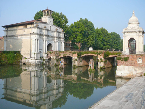 Padua；意大利