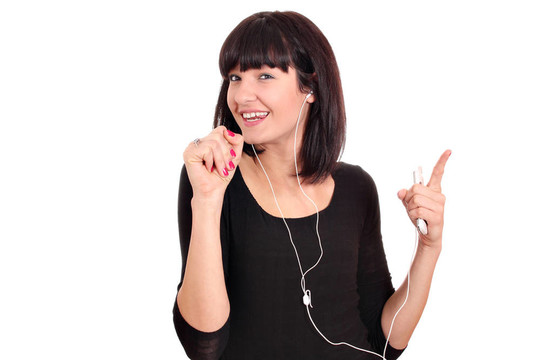 女孩在電話里聽音樂
