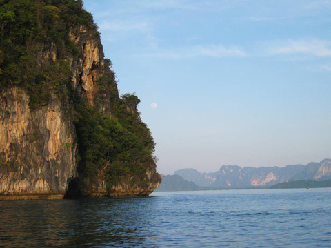 泰國普吉島海灘。