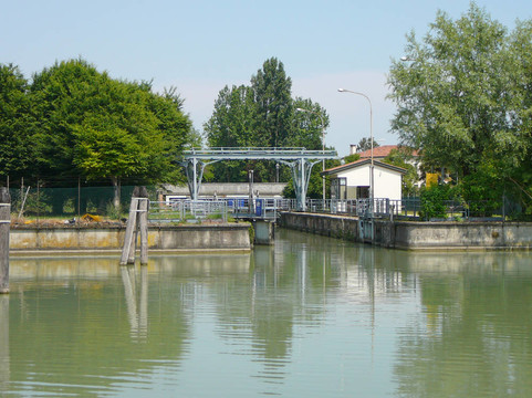 Padua；意大利