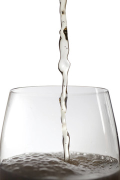 啤酒杯。