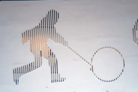 運(yùn)動(dòng)造型 滾鐵環(huán)