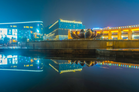 泉城廣場(chǎng)夜景