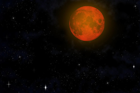 夜空中的紅色月亮