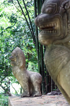 雕像