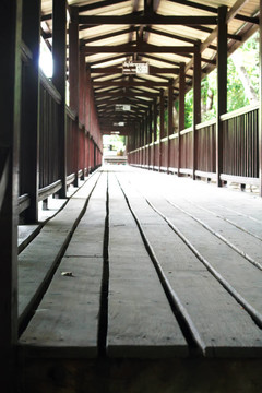 走過