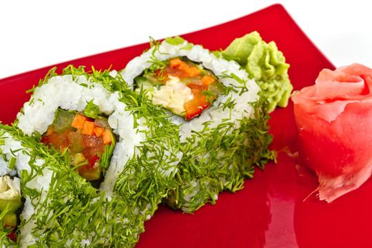 日本的素食卷蒔蘿和蔬菜