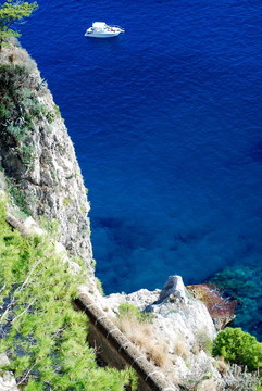 蔚藍(lán)的大海在Capri島