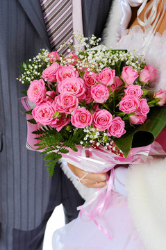帶著花束結(jié)婚