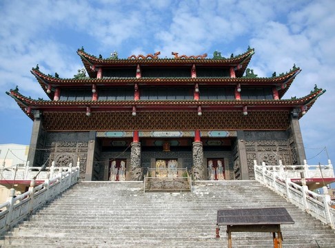 傳統(tǒng)的中華寺