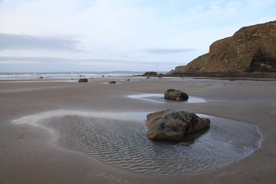 海灘上騎馬；威爾士；英國(guó)