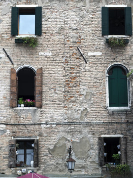 在廣場Campo dei Frari -威尼斯意大利建筑立面