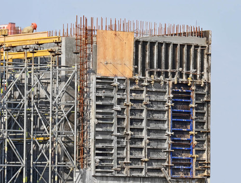 建筑工地具有折疊機(jī)構(gòu)的混凝土模板