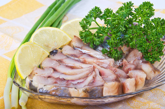 熏魚(yú)綠色