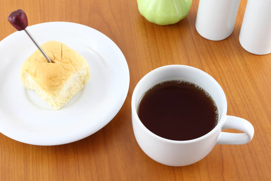 茶的休息時間和餐桌上的便餐