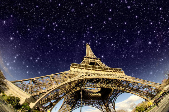 Stars與巴黎埃菲爾鐵塔上空的夜空