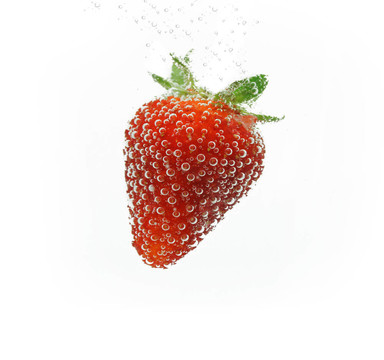 Strawberry在水