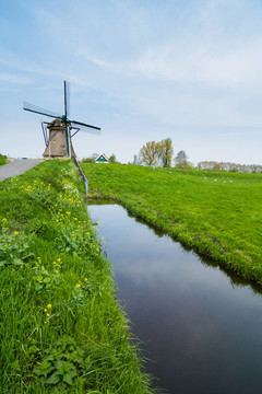 荷兰风车。荷兰